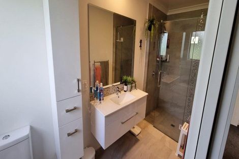 Photo of property in 9 Waipuna Grove, Levin, 5571