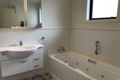 Photo of property in 4 Hindmarsh Street, Johnsonville, Wellington, 6037