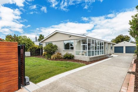 Photo of property in 15 Birkenhead Street, Avonhead, Christchurch, 8042