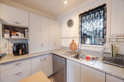 Photo of property in 12 Tamumu Road, Waipawa, 4210