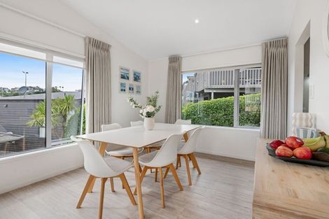 Photo of property in 7 William Bayes Place, Red Beach, 0932