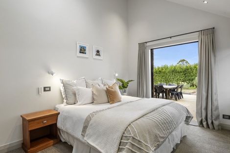 Photo of property in 255 Clifton Road, Whitford, Howick, 2571