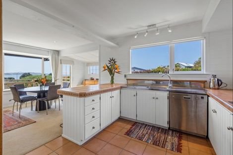 Photo of property in 12 Kahurangi Place, Snells Beach, 0920