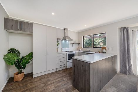 Photo of property in 84b Commissariat Road, Mount Wellington, Auckland, 1060