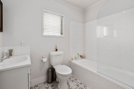 Photo of property in 98b Mcbride Street, Frankton, Queenstown, 9300