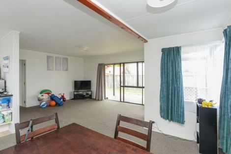 Photo of property in 114 Duchess Crescent, Mayfair, Hastings, 4122