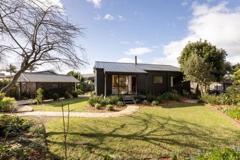 Photo of property in 4 Emerald Place, Papamoa Beach, Papamoa, 3118