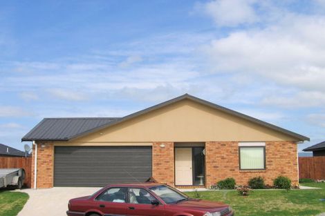 Photo of property in 21 Golden Courie Close, Papamoa Beach, Papamoa, 3118