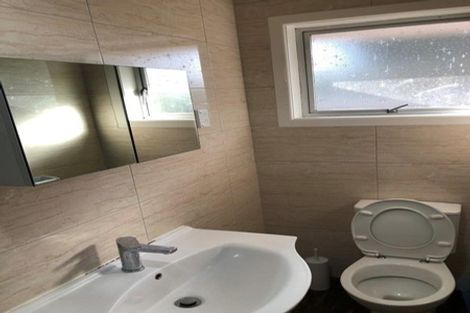 Photo of property in 2/34 Kitchener Road, Sandringham, Auckland, 1025