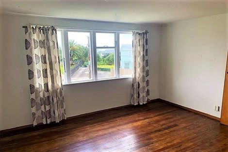 Photo of property in 78-80 Leicester Street, Cannons Creek, Porirua, 5024