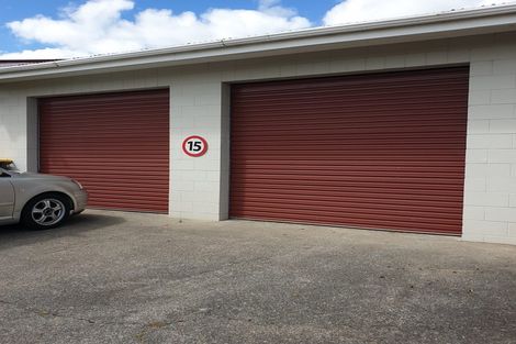 Photo of property in 118 Racecourse Road, Waiuku, 2123