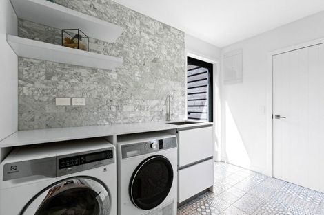 Photo of property in Butel Park, 15 Essex Avenue, Arrowtown, 9302