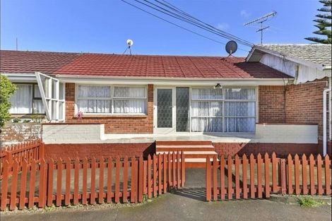 Photo of property in 2/7 Hill Road, Papatoetoe, Auckland, 2025