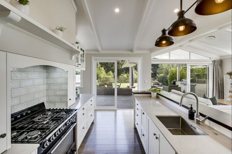 Photo of property in 22 Taruna Place, Havelock North, 4130