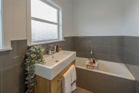 Photo of property in 24 Cobham Street, Levin, 5510