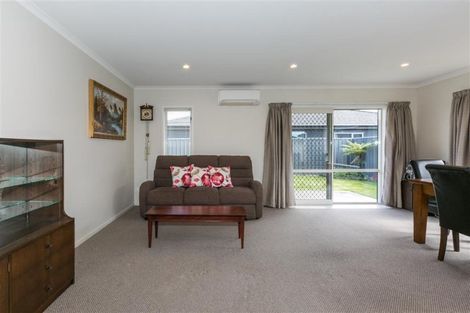 Photo of property in 2a Mcnaughton Place, Onekawa, Napier, 4110