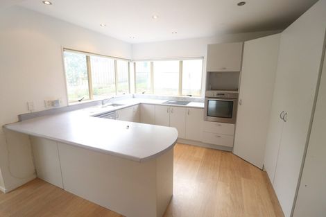 Photo of property in 8 Bushlands Park Drive, Albany, Auckland, 0632