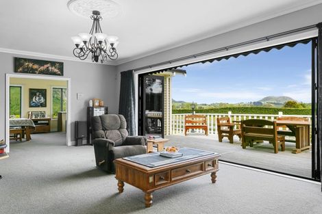 Photo of property in 736 Tukairangi Road, Kinloch, Taupo, 3385