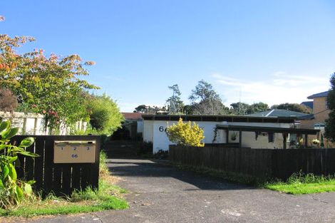 Photo of property in 1/66 Flanshaw Road, Te Atatu South, Auckland, 0610
