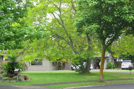 Photo of property in 13 Zenith Place, Conifer Grove, Takanini, 2112