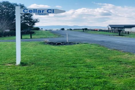 Photo of property in 18 Cellar Close, Te Kauwhata, 3782
