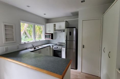 Photo of property in 1/546 Glenfield Road, Glenfield, Auckland, 0629