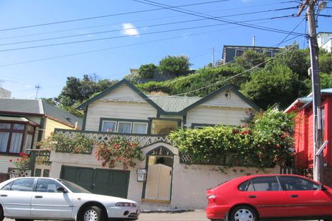 Photo of property in 71 Majoribanks Street, Mount Victoria, Wellington, 6011