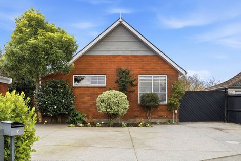Photo of property in 7 Calbreath Place, Russley, Christchurch, 8042