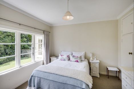 Photo of property in 11 Tauroa Road, Havelock North, 4130