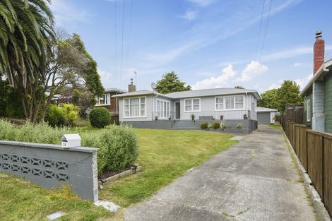 Photo of property in 34 Kaitawa Crescent, Paraparaumu, 5032