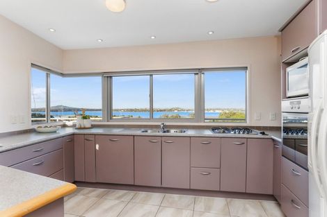 Photo of property in 21 Waimana Avenue, Northcote Point, Auckland, 0627