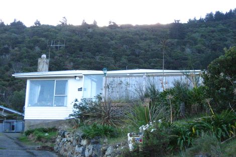 Photo of property in 12 Hinau Street, Ravensbourne, Dunedin, 9022
