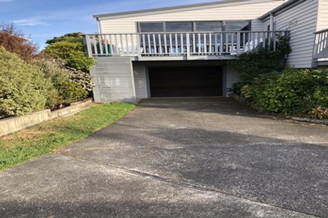 Photo of property in 45 Mana View Road, Paremata, Porirua, 5026