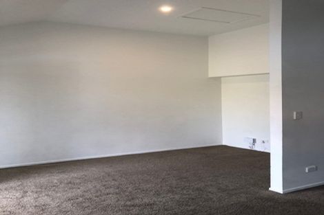 Photo of property in 25 Montilla Place, Manurewa, Auckland, 2102