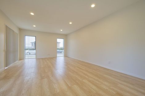 Photo of property in 1 Vazey Way, Hobsonville, Auckland, 0618