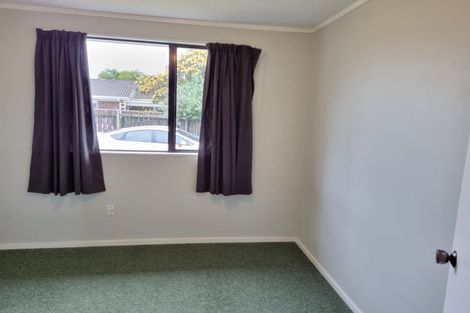 Photo of property in 2/87 Manuroa Road, Takanini, 2112