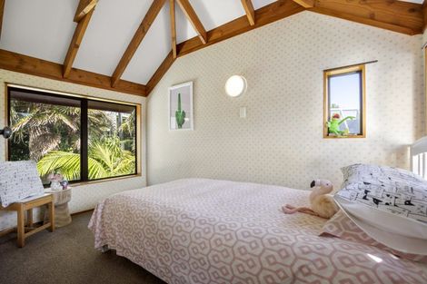 Photo of property in 1/62 Wairoa Road, Narrow Neck, Auckland, 0624