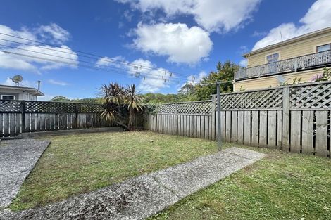 Photo of property in 9 Lewisville Terrace, Thorndon, Wellington, 6011
