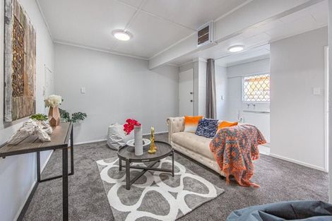 Photo of property in 4/111 Great South Road, Manurewa, Auckland, 2102