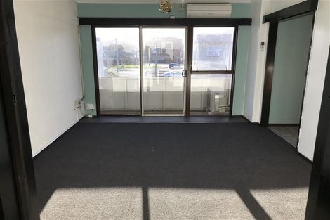 Photo of property in 1/168 Kings Crescent, Hutt Central, Lower Hutt, 5010