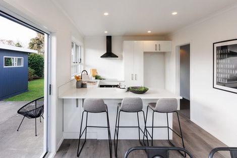 Photo of property in 6 Cremorne Avenue, Hokowhitu, Palmerston North, 4410