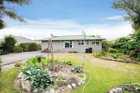 Photo of property in 96 Marlow Road, Aranui, Christchurch, 8061