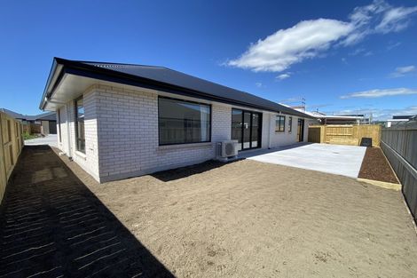 Photo of property in 10 Cotula Way, Papamoa Beach, Papamoa, 3118