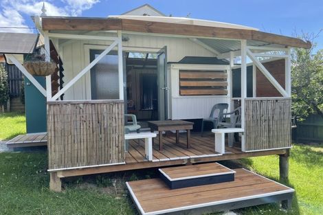Photo of property in 24 Huruhuru Road, Massey, Auckland, 0614