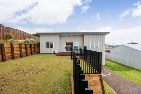 Photo of property in 10 Union Street, Foxton, 4814