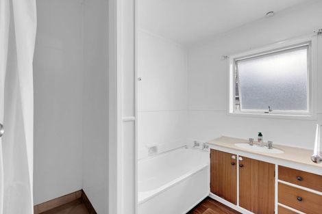 Photo of property in 15 Dermont Street, Bader, Hamilton, 3206