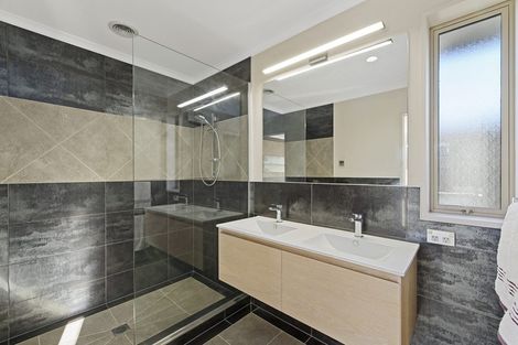 Photo of property in 15 Frame Crescent, Rolleston, 7614