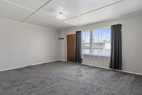 Photo of property in 2/145 College Street, Awapuni, Palmerston North, 4412