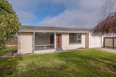 Photo of property in 69 Arran Crescent, Woolston, Christchurch, 8062