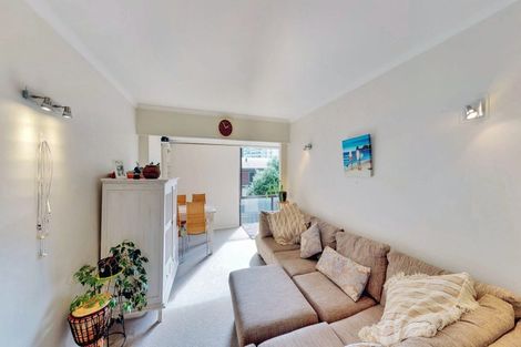 Photo of property in 40m Maunganui Road, Mount Maunganui, 3116